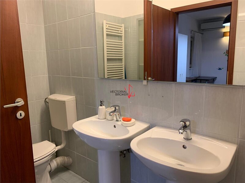 Titan, Auchan, 3 camere, bloc nou, loc de parcare inclus.