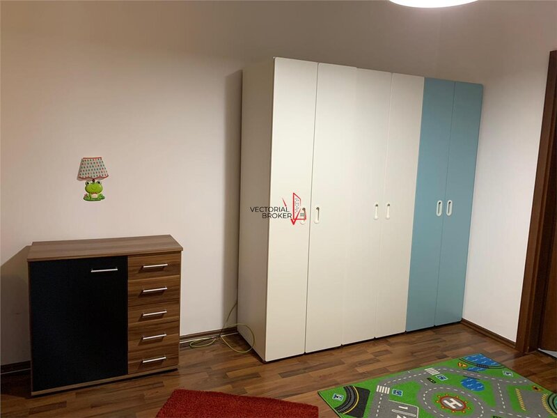 Titan, Auchan, 3 camere, bloc nou, loc de parcare inclus.